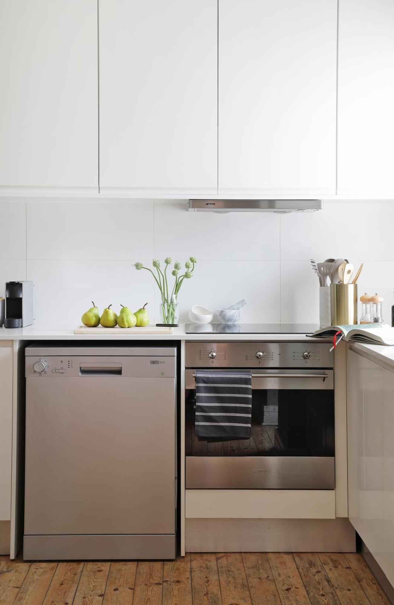 Apartment Warwick Mansions 5 *